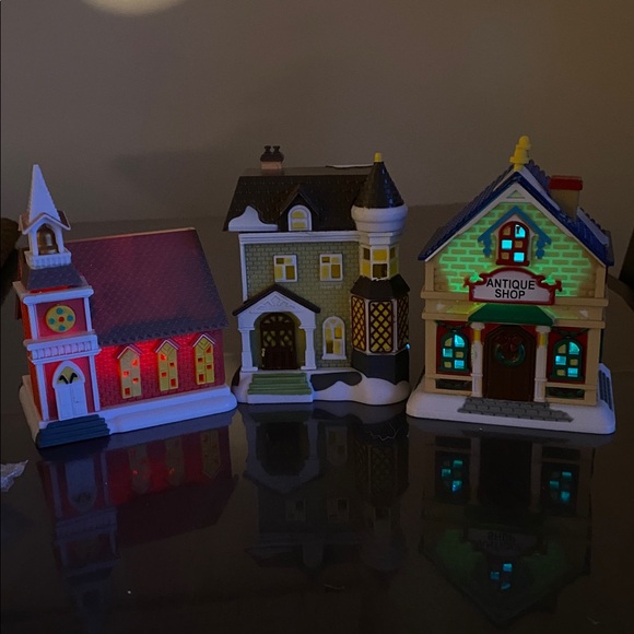 Light up Christmas Village Toys Festive Ornaments - Picture 8 of 8